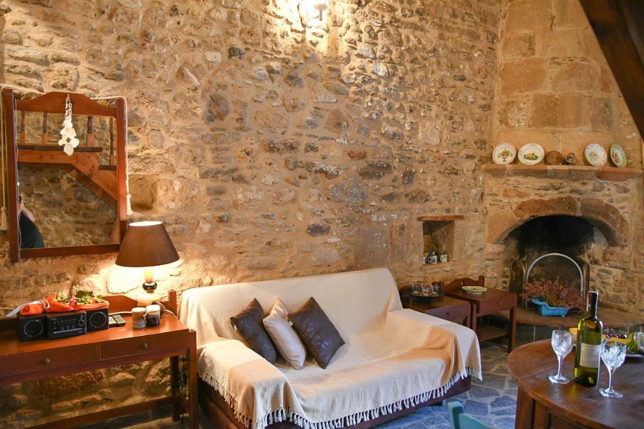 Stone House Apartment